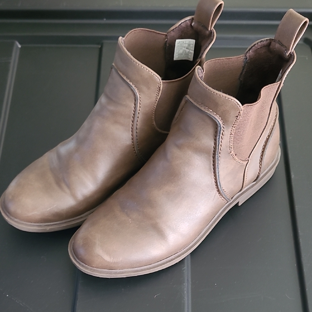 Rocket Dog Brown Chelsea Boots